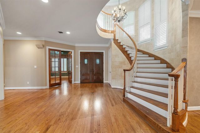 21 Wedgewood Drive W, Montgomery, TX 77356