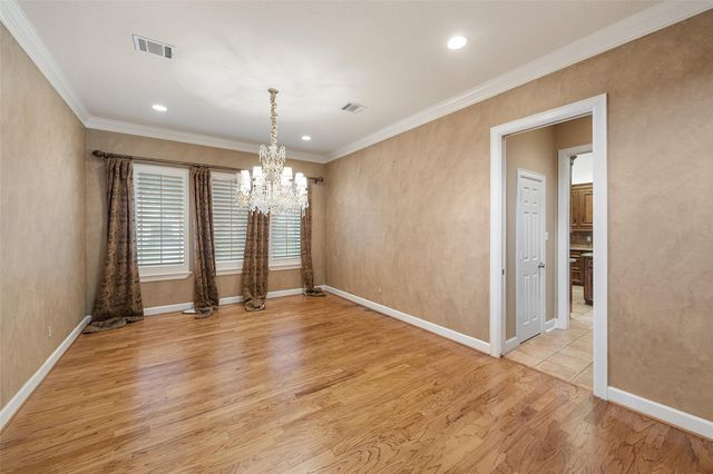21 Wedgewood Drive W, Montgomery, TX 77356