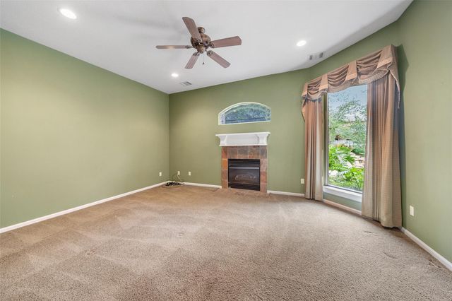 21 Wedgewood Drive W, Montgomery, TX 77356