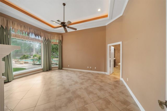 21 Wedgewood Drive W, Montgomery, TX 77356