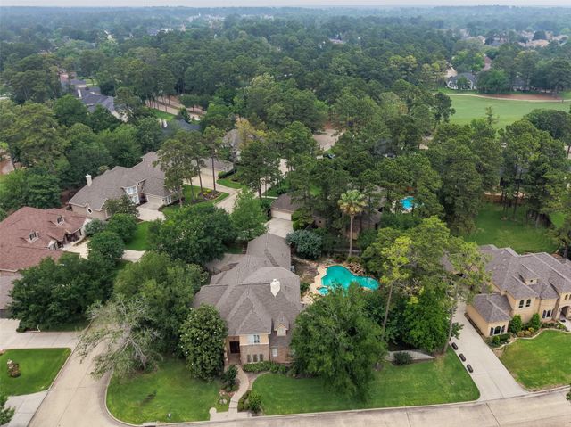 21 Wedgewood Drive W, Montgomery, TX 77356