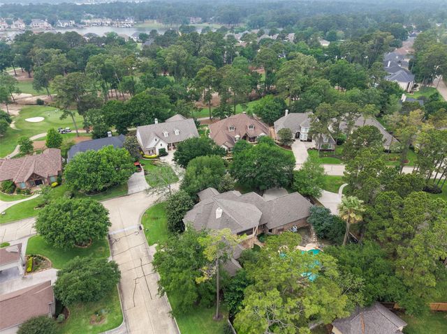 21 Wedgewood Drive W, Montgomery, TX 77356