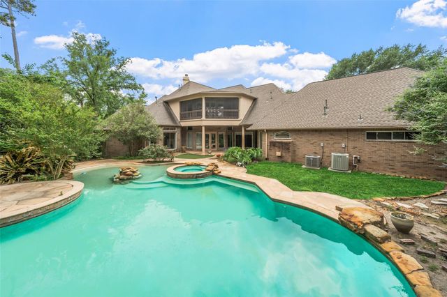 21 Wedgewood Drive W, Montgomery, TX 77356