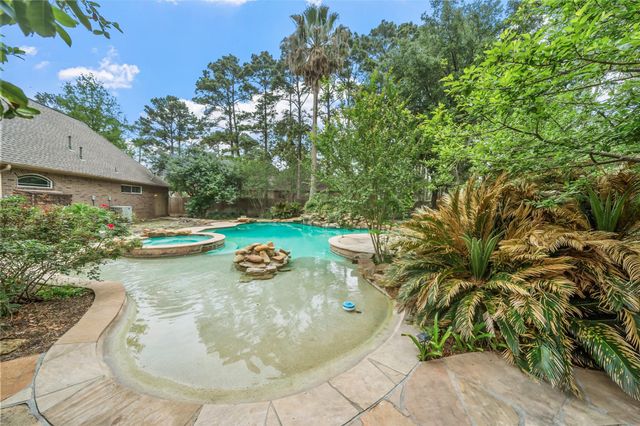 21 Wedgewood Drive W, Montgomery, TX 77356