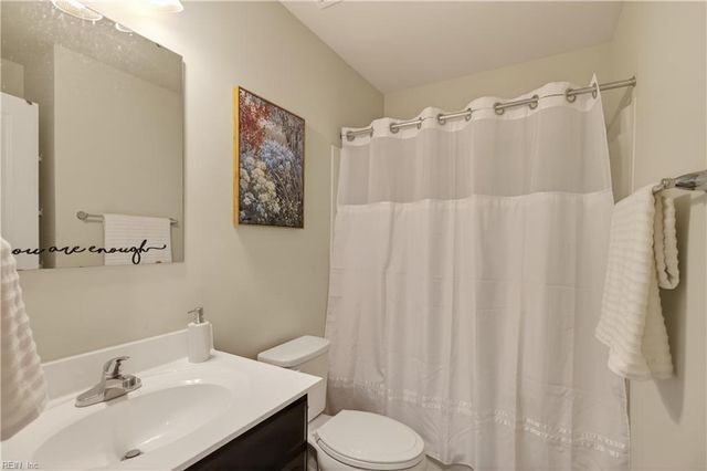 2026 Petersen WAY, Suffolk, VA 23434