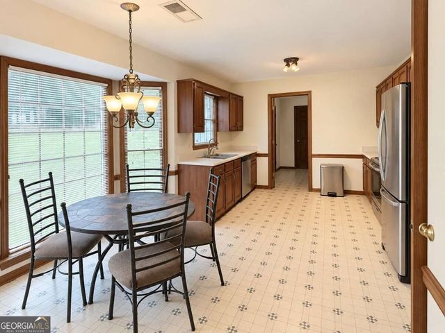 166 Knollwood Drive NW, Marietta, GA 30064