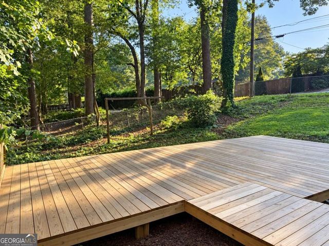 166 Knollwood Drive NW, Marietta, GA 30064