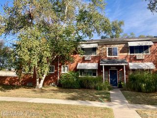 1725 Gardenia Avenue, Royal Oak, MI 48067