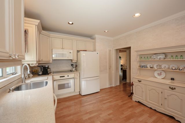 27 Eastman Street, Nashua, NH 03060