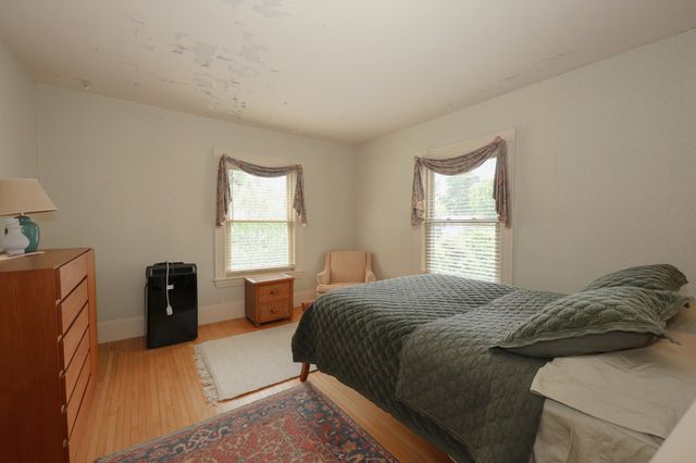 27 Eastman Street, Nashua, NH 03060