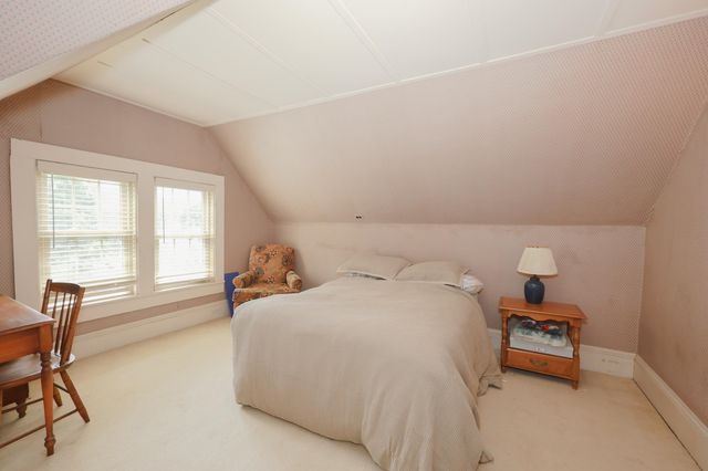 27 Eastman Street, Nashua, NH 03060