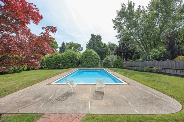 27 Eastman Street, Nashua, NH 03060
