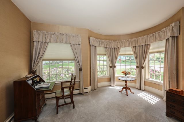 27 Eastman Street, Nashua, NH 03060
