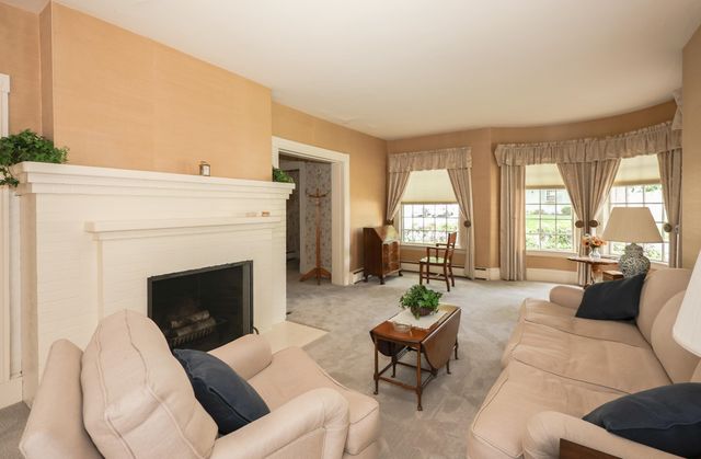 27 Eastman Street, Nashua, NH 03060