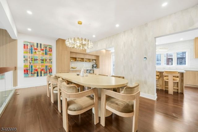 9 Vela Way, Edgewater Boro, NJ 07020