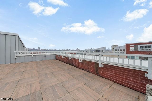 9 Vela Way, Edgewater Boro, NJ 07020