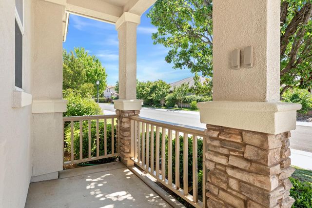 5816 Da Vinci Way, Sacramento, CA 95835