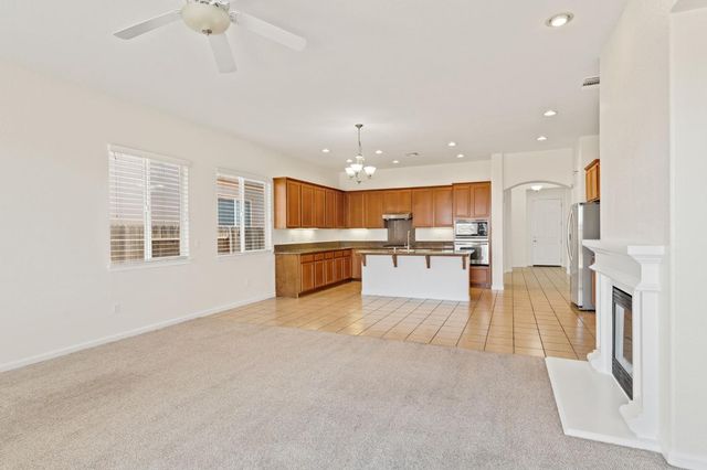 5816 Da Vinci Way, Sacramento, CA 95835