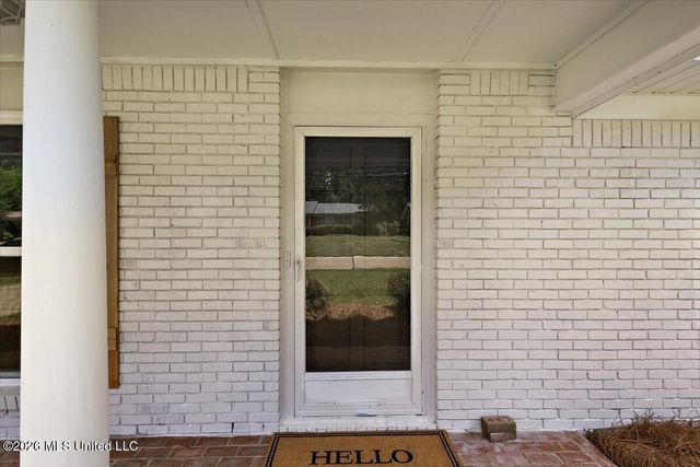 2355 Upper Drive, Pearl, MS 39208