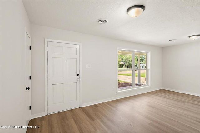 2355 Upper Drive, Pearl, MS 39208