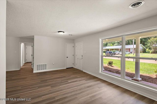 2355 Upper Drive, Pearl, MS 39208