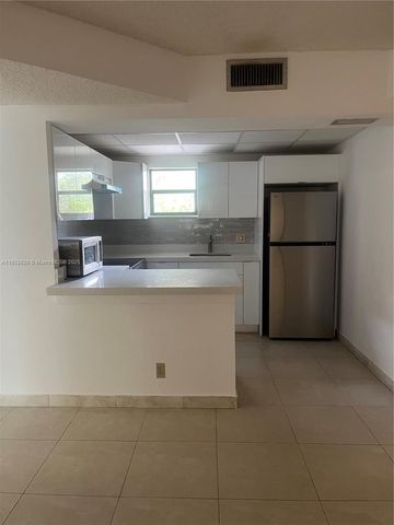 8290 Lake Dr 317, Doral, FL 33166