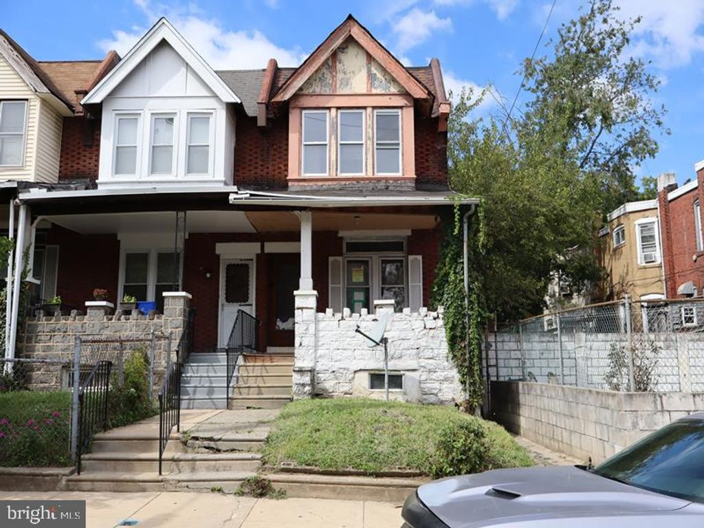 5711 BROOMALL ST, Philadelphia, PA 19143 — exterior