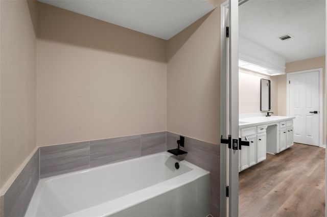 16627 Aldenham Place, Spring, TX 77379