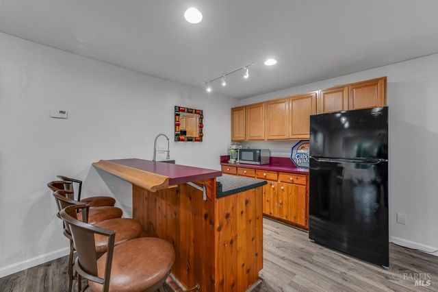 12 Haven Dr, Petaluma, CA 94952