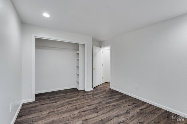 12 Haven Dr, Petaluma, CA 94952