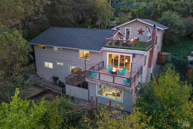 12 Haven Dr, Petaluma, CA 94952