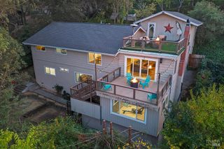 12 Haven Dr, Petaluma, CA 94952