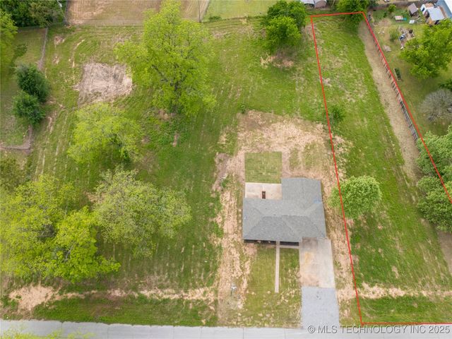 3 S 165th West Avenue, Sand Springs, OK 74063