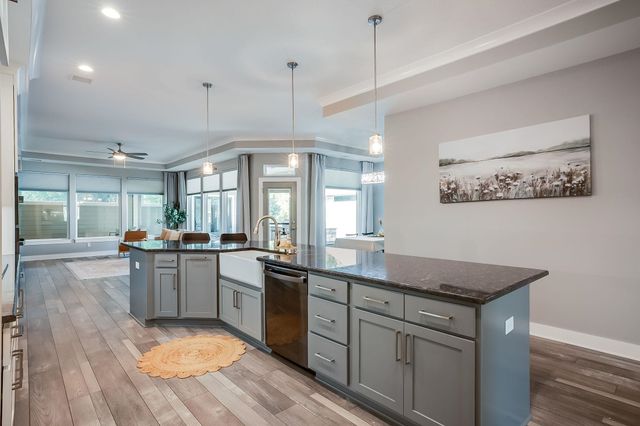 1219 S Forestview St, Wichita, KS 67235