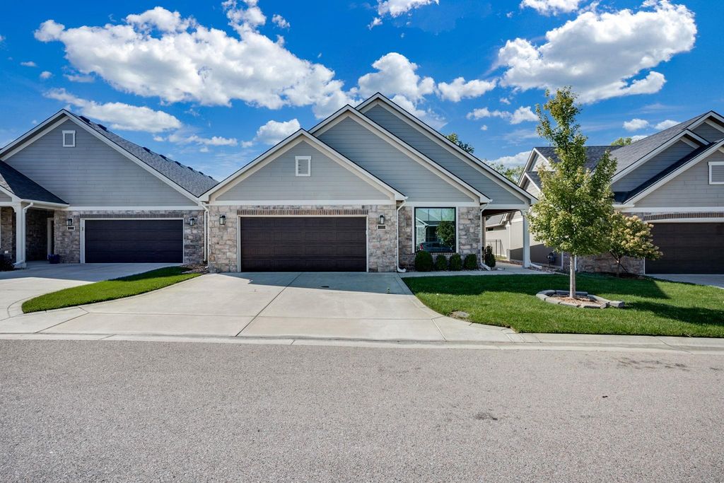 1219 S Forestview St, Wichita, KS 67235