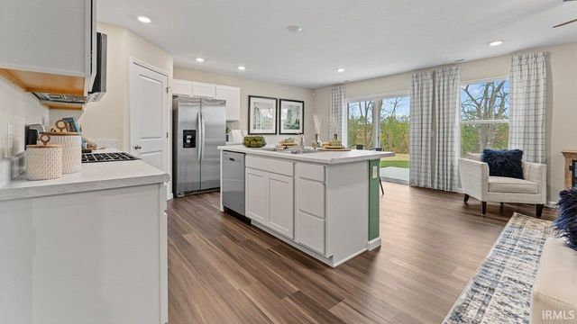 831 Catesby Court, Fort Wayne, IN 46818