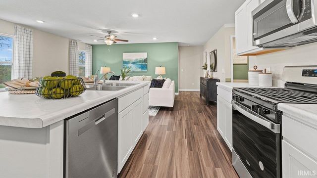 831 Catesby Court, Fort Wayne, IN 46818