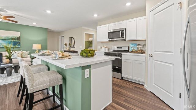 831 Catesby Court, Fort Wayne, IN 46818