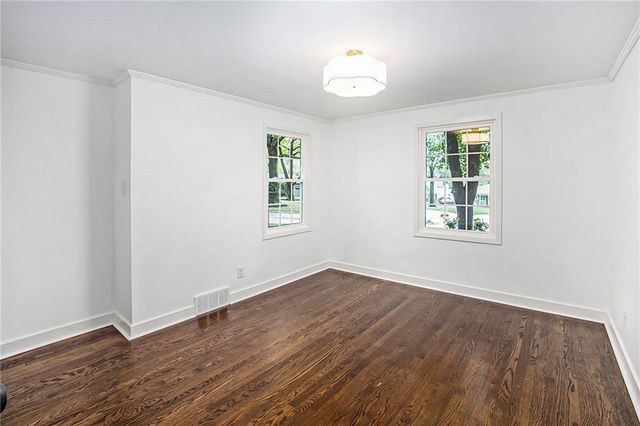 9222 Belinder Road, Leawood, KS 66206