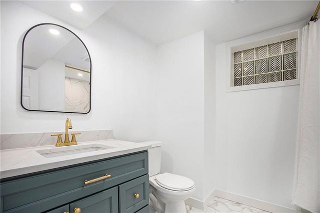 9222 Belinder Road, Leawood, KS 66206