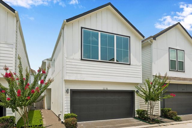2215 Penny Derrick Lane, Houston, TX 77055