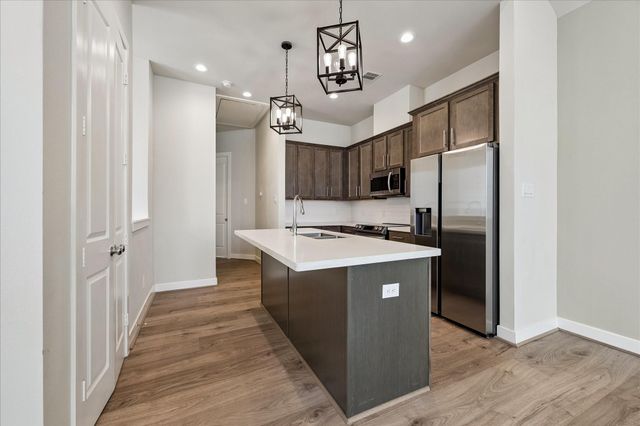 2215 Penny Derrick Lane, Houston, TX 77055