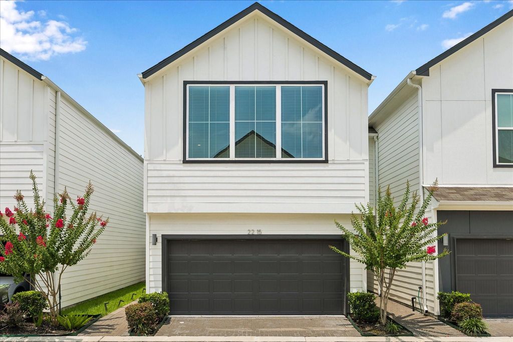 2215 Penny Derrick Lane, Houston, TX 77055