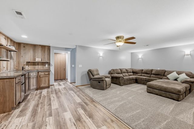 5714 W 41st Cir S, Wichita, KS 67215