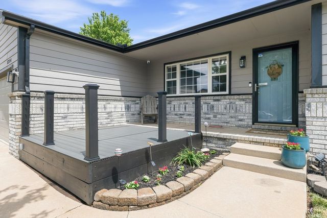 5714 W 41st Cir S, Wichita, KS 67215