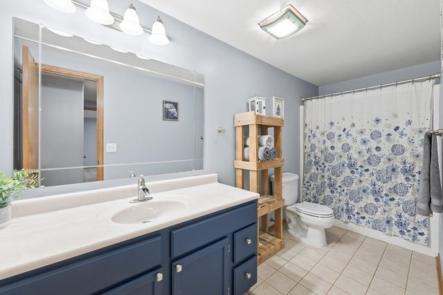 5714 W 41st Cir S, Wichita, KS 67215