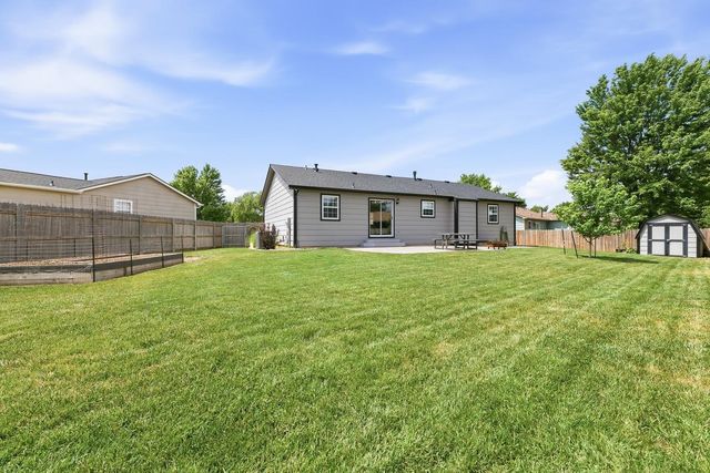 5714 W 41st Cir S, Wichita, KS 67215
