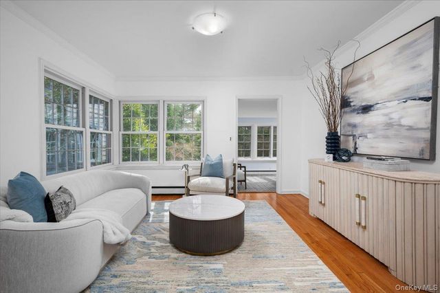 981 Green Meadow Lane, Mamaroneck, NY 10543