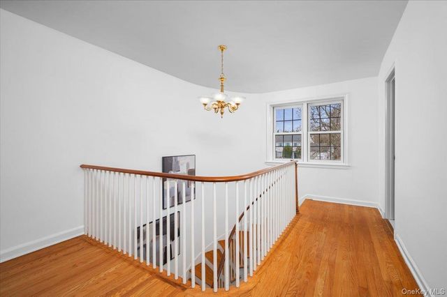 981 Green Meadow Lane, Mamaroneck, NY 10543