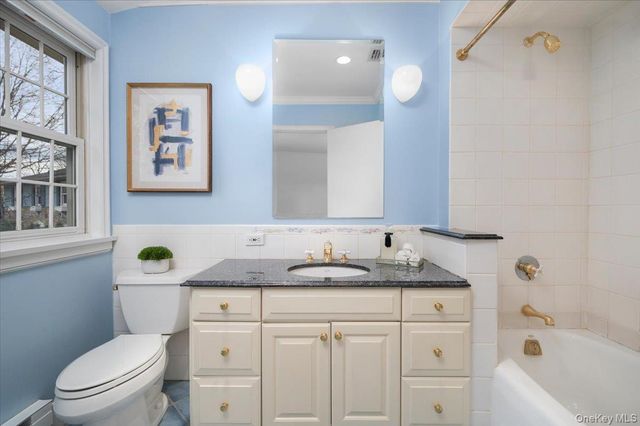 981 Green Meadow Lane, Mamaroneck, NY 10543